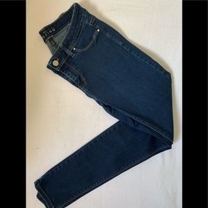 White House Black Market Dark Wash Jegging